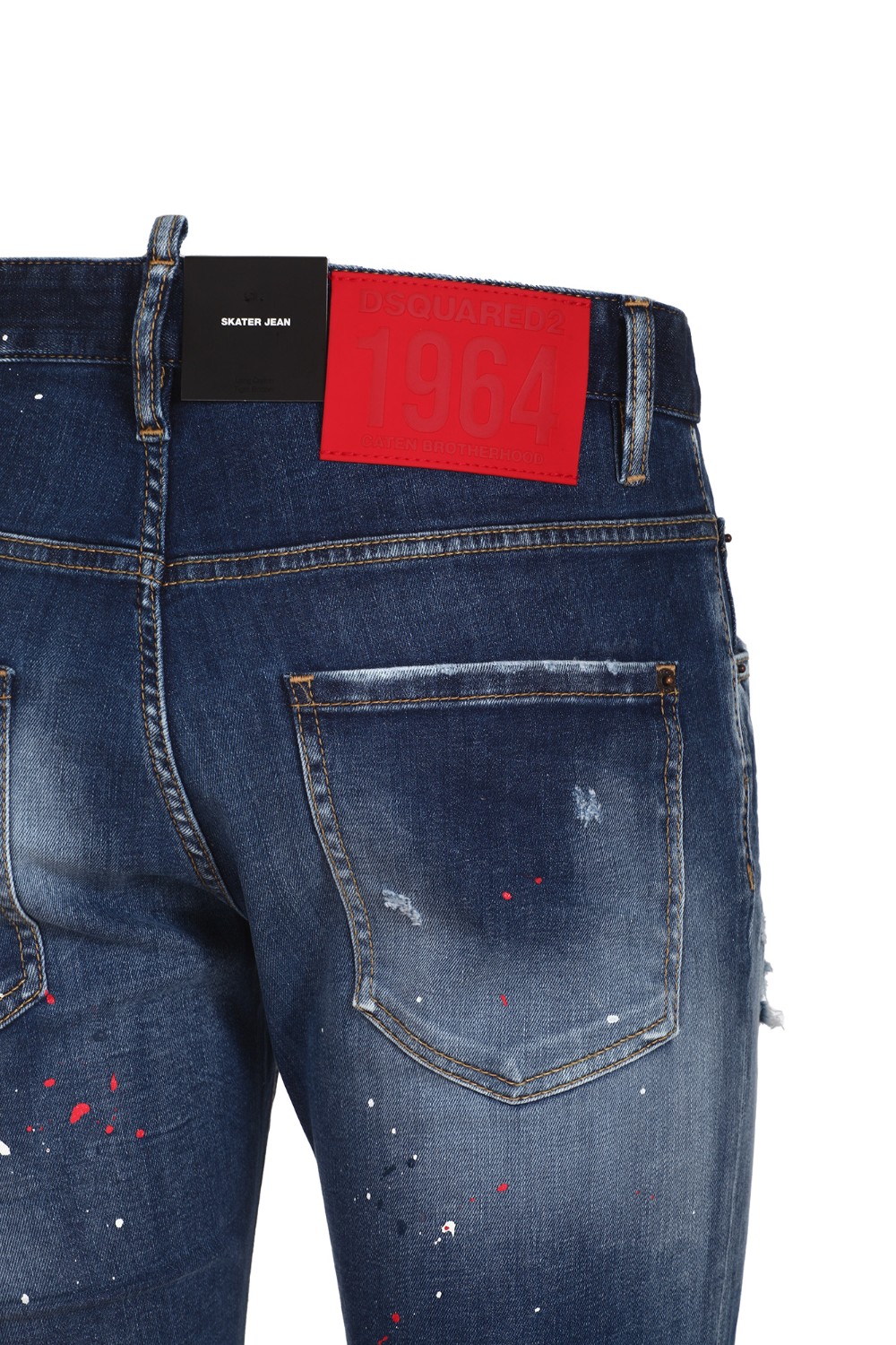 shop DSQUARED2  Jeans: DSQUARED2 jeans in denim di cotone stretch.
Modello Skater.
Vestibilità super slim.
Lavaggio used con abrasioni e spruzzi di vernice.
Chiusura con bottoni.
Label logata sulla patta.
Etichetta logata sul retro.
Composizione: 92% cotone 6% elastomultiester 2% elastan.
Made in Romania.. S74LB1255 S30789-470 number 8327629